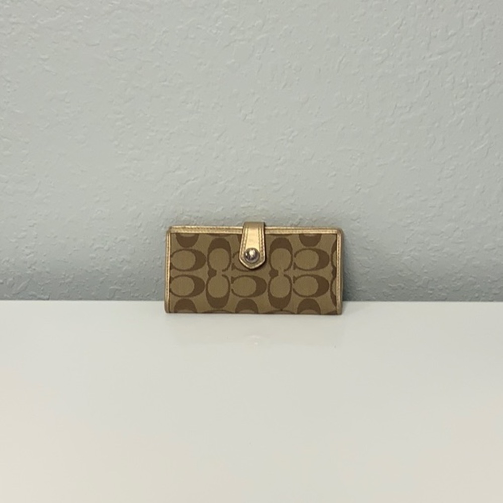 Coach wallet